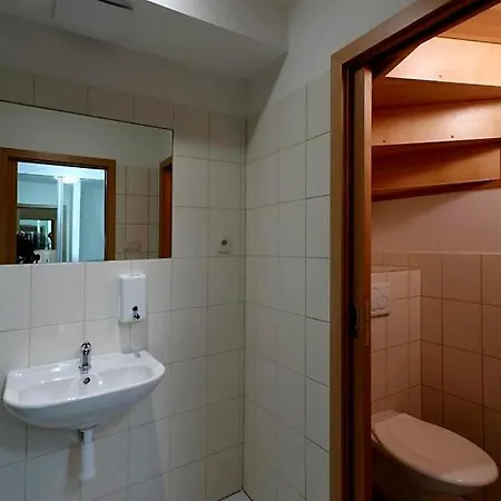 Univerzitni Centrum Hotel *